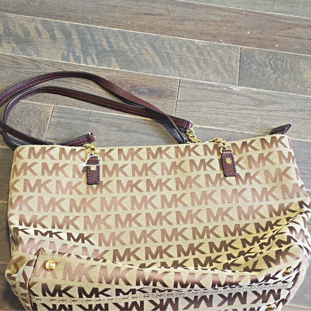 Michael Kors Logo Beige/Brown Shoulder Bag Zip Closure, Shoulder Strap, Gold